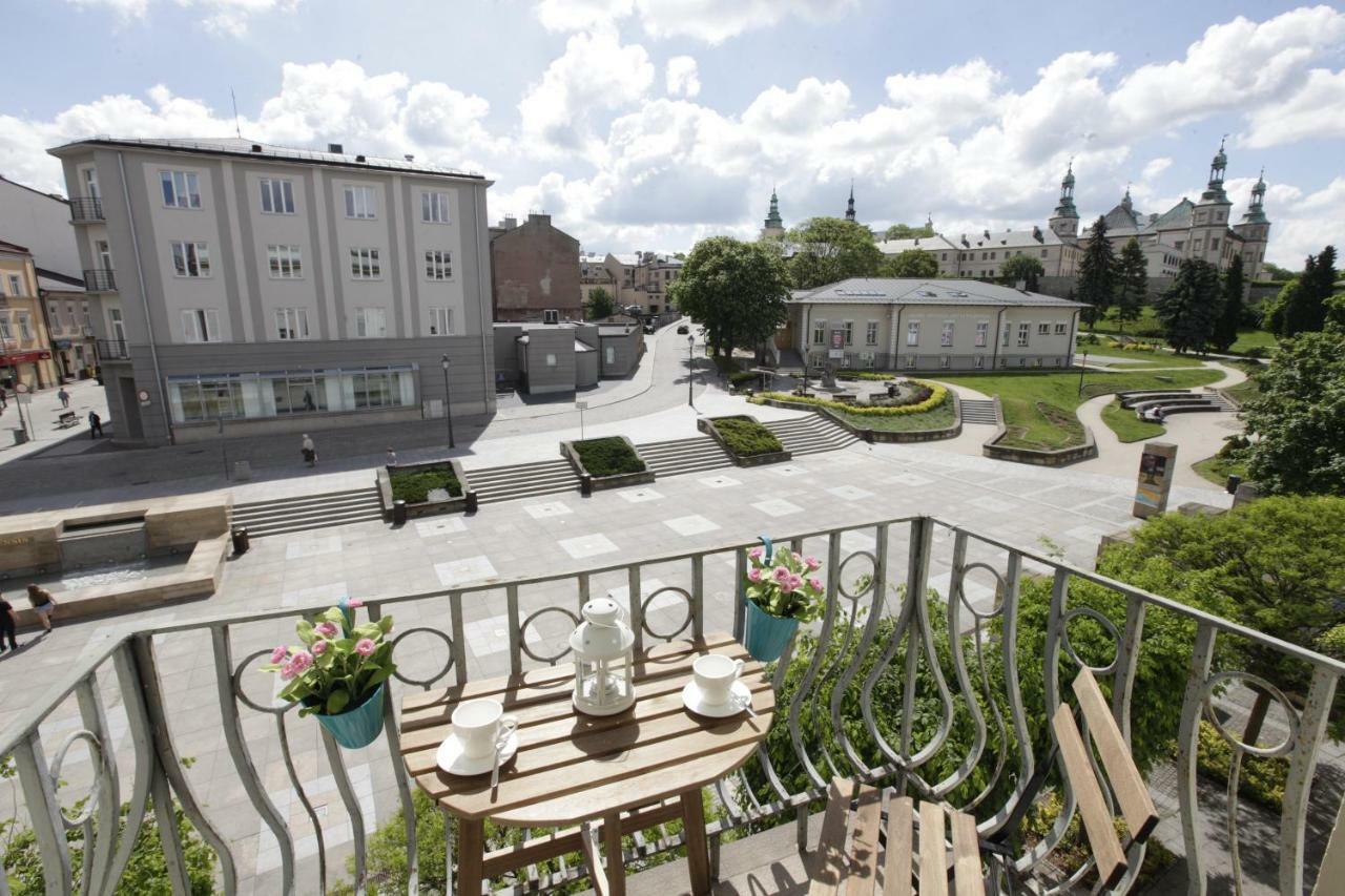 Sienkiewicza - Bezplatny Parking, Centrum, Park, Fv * Kielce
